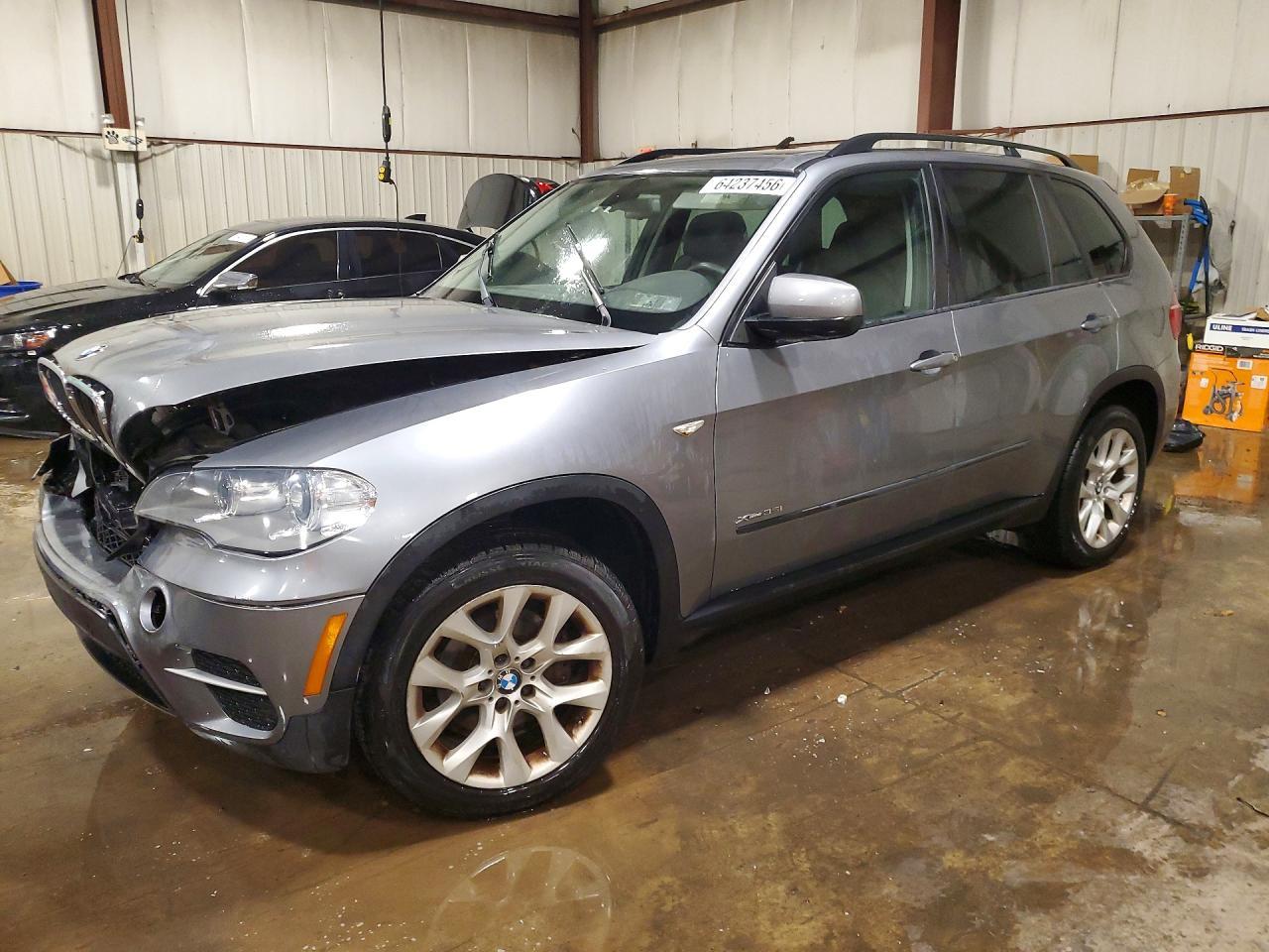 2013 BMW X5 xDrive35I - zdjęcie główne