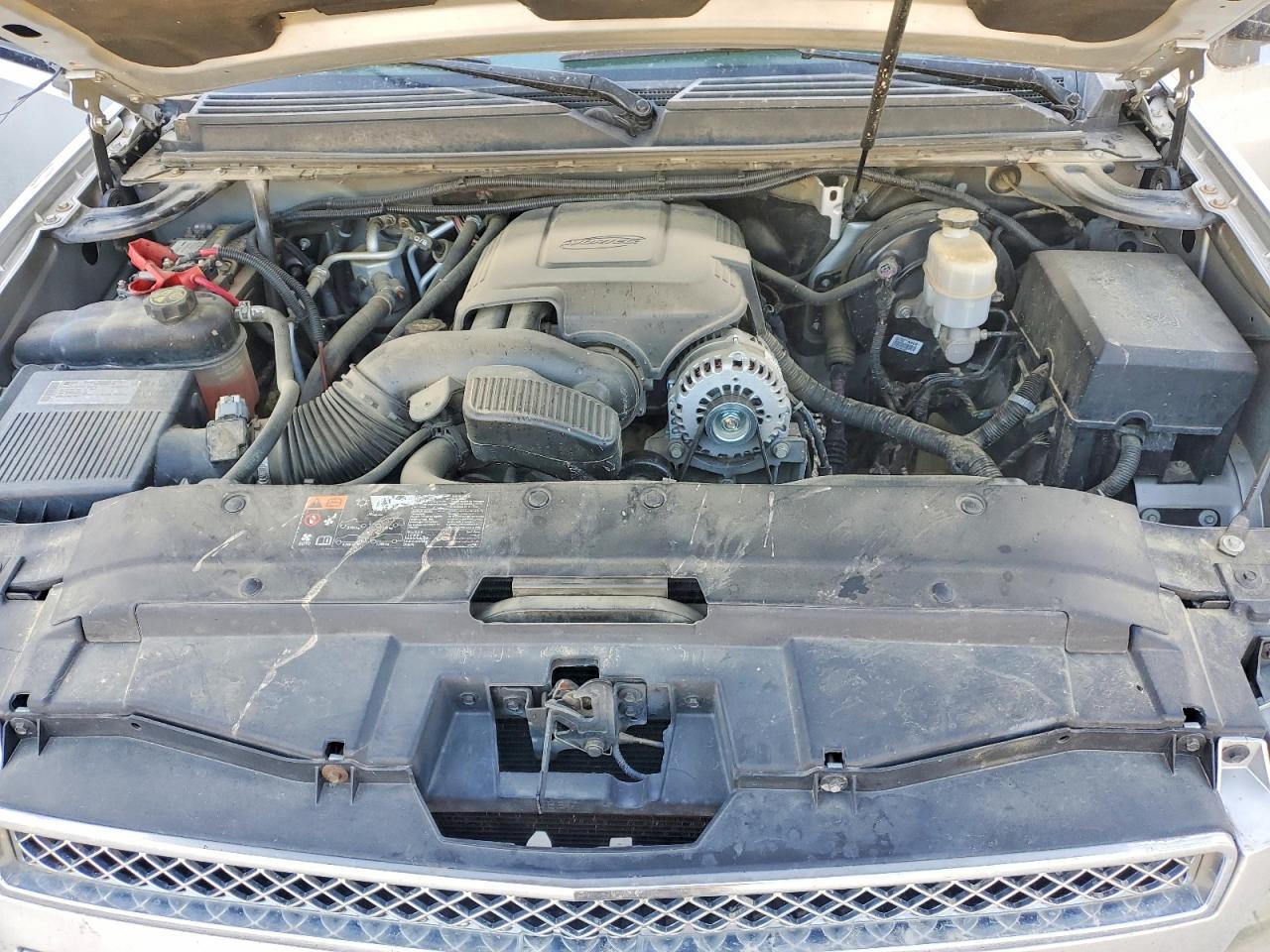 2013 Chevrolet Tahoe C1500 Lt - zdjęcie 11
