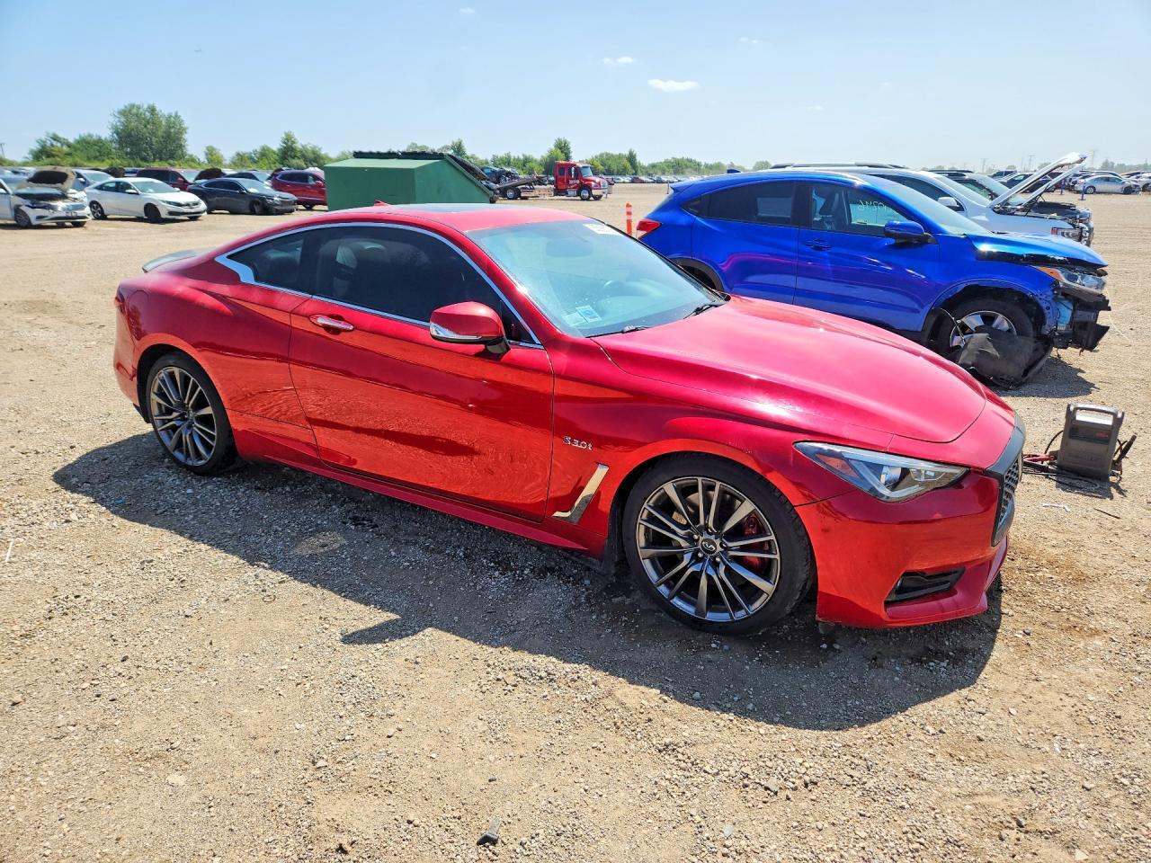 2017 Infiniti Q60 Red Sport 400 - zdjęcie 4