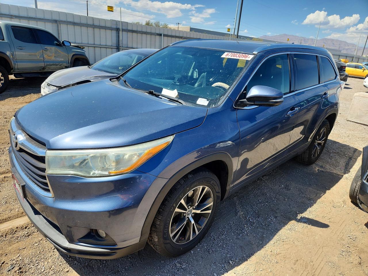 2016 Toyota Highlander Xle - zdjęcie główne