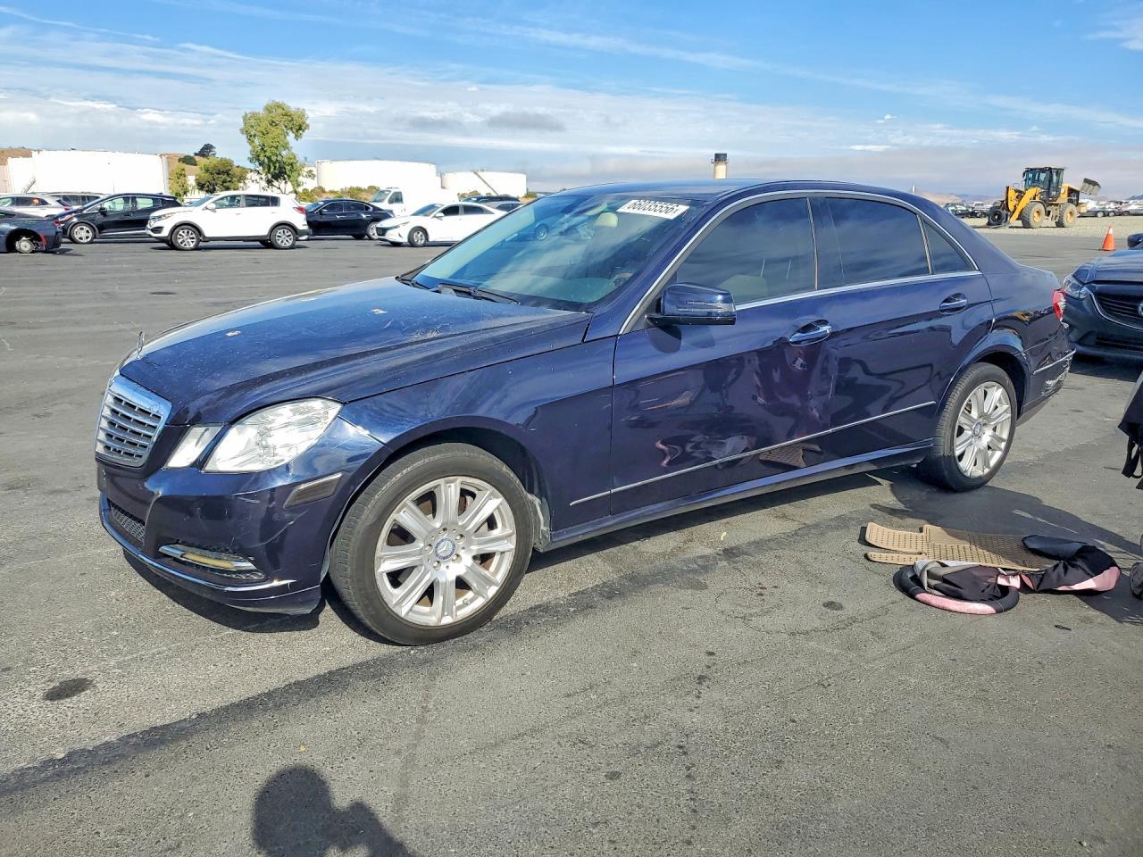 2013 Mercedes-Benz E 350 - zdjęcie główne
