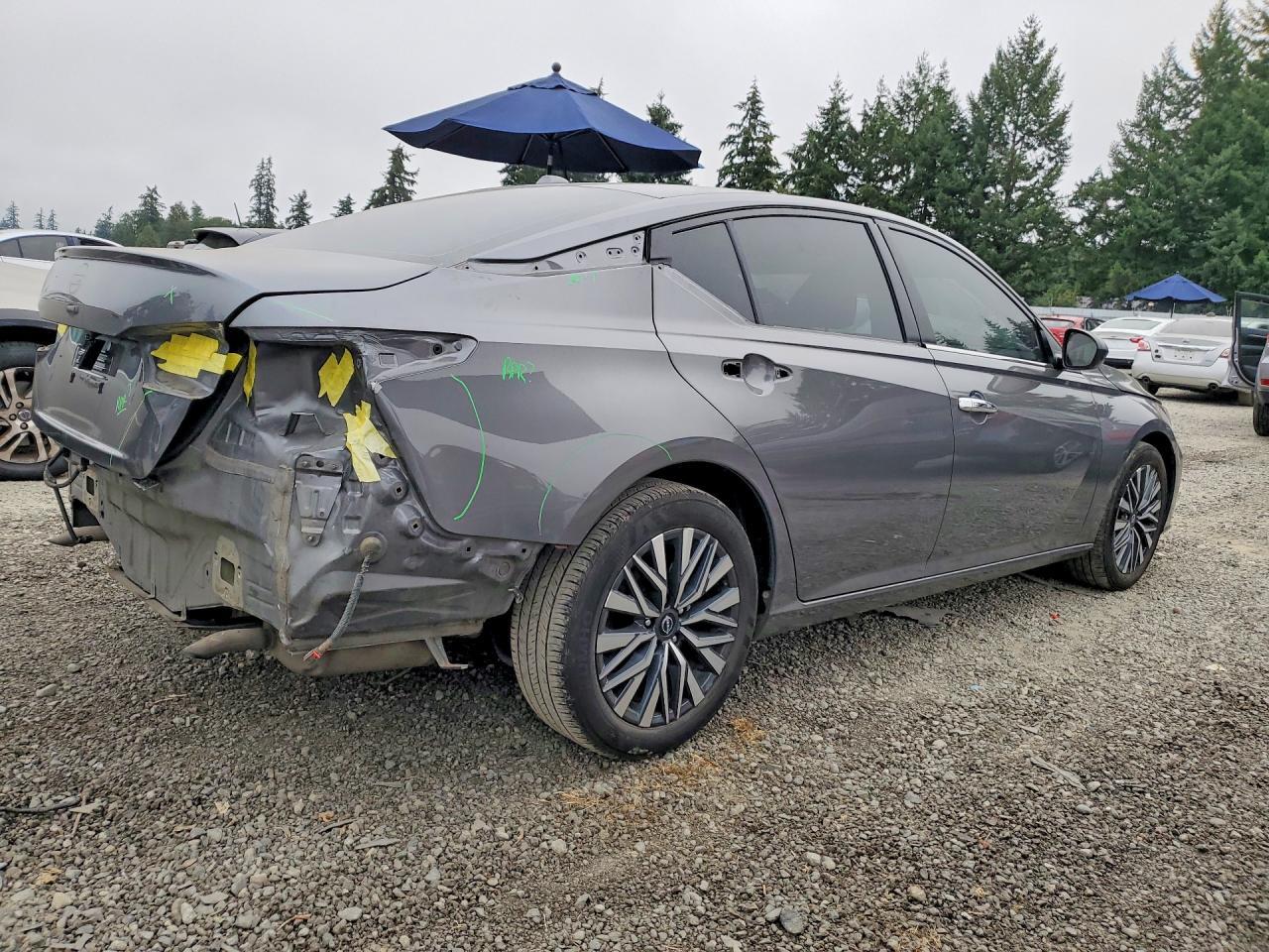 2024 Nissan Altima Sv - zdjęcie 3