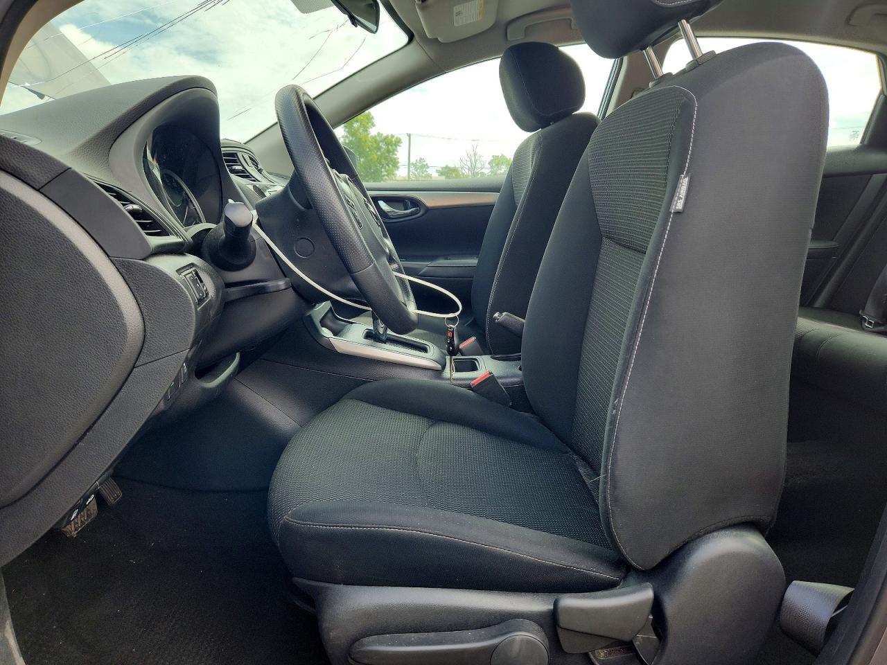2019 Nissan Sentra S - zdjęcie 7