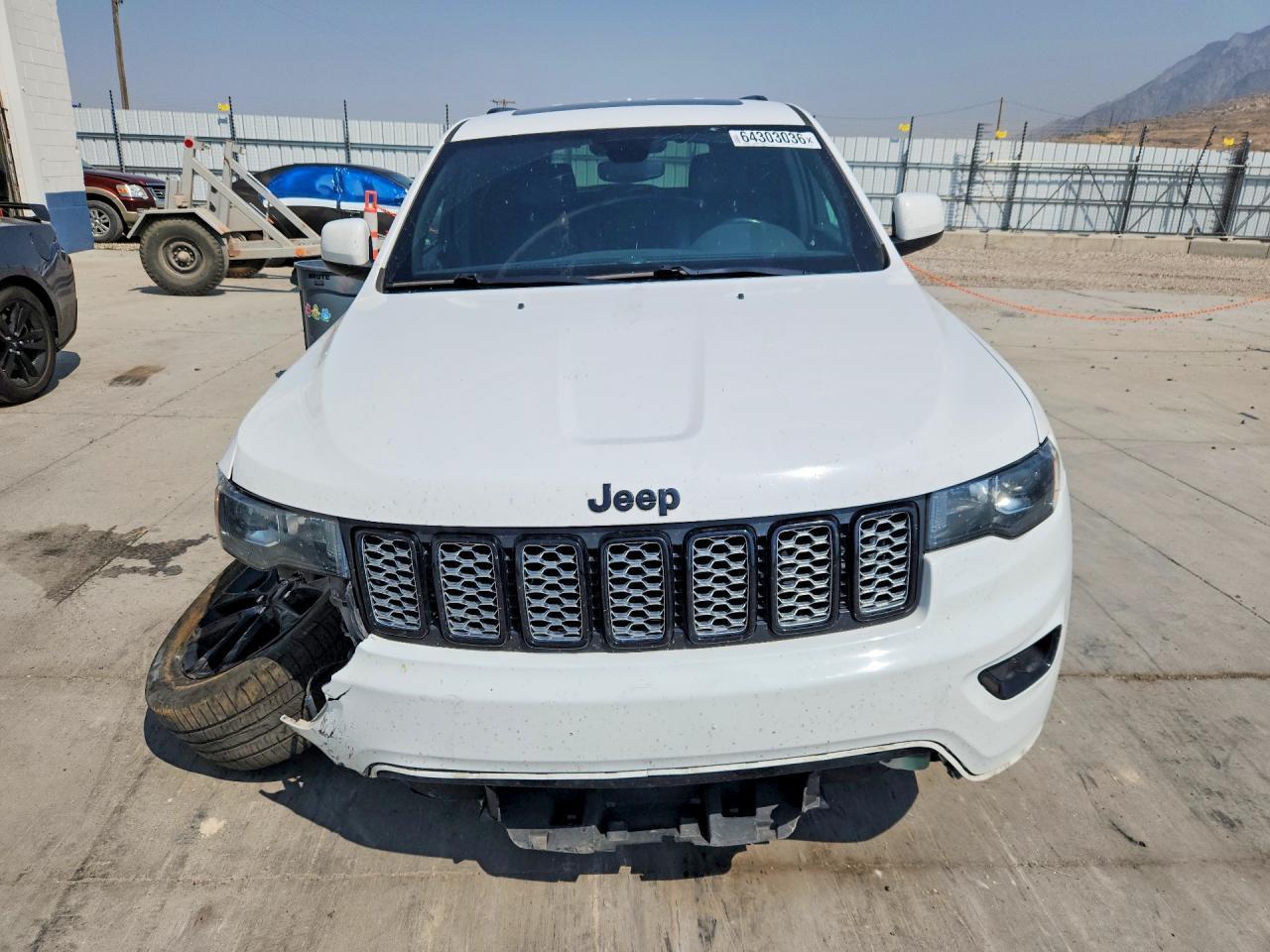 2019 Jeep Grand Cherokee Laredo - zdjęcie 5