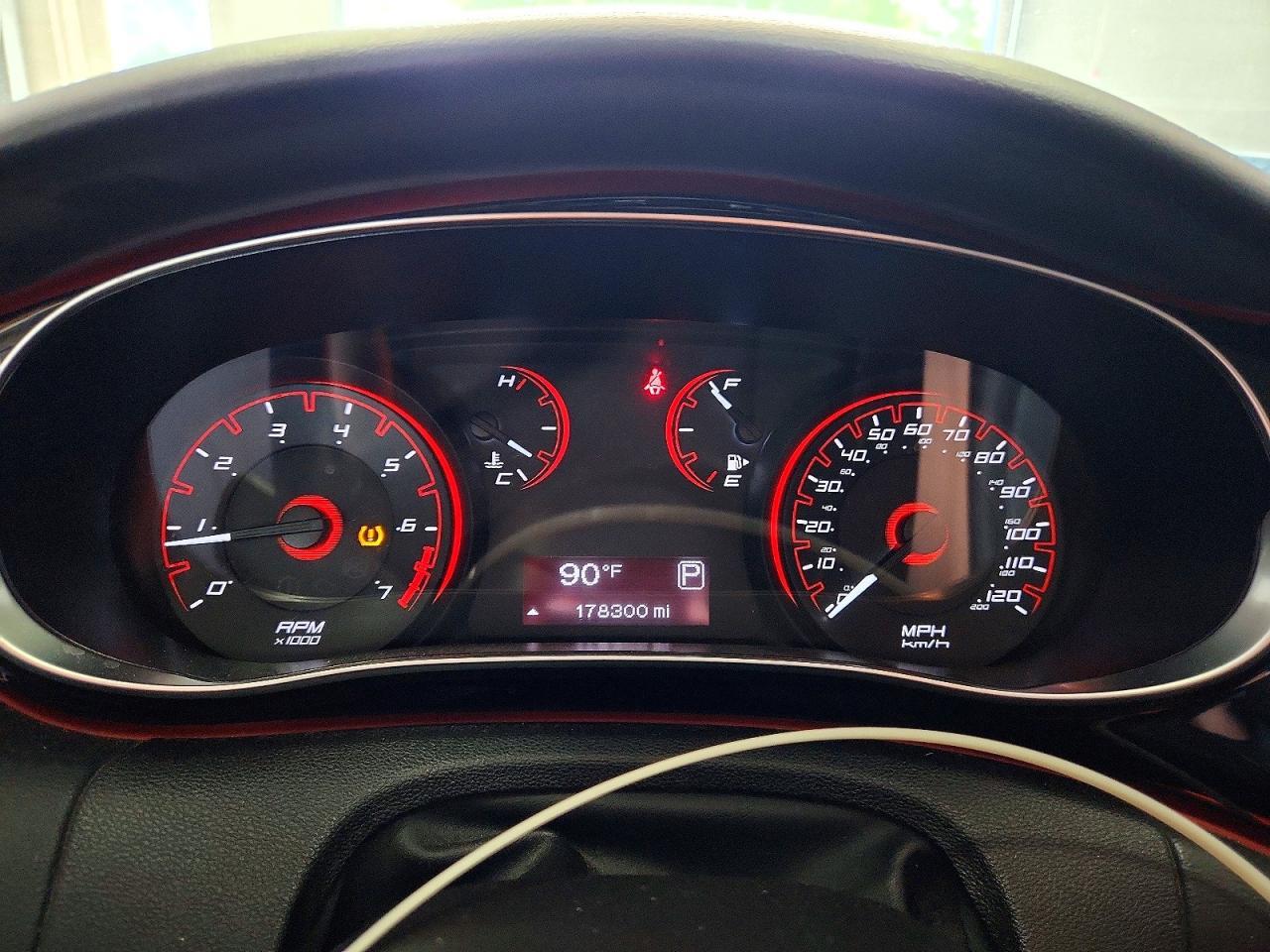 2016 Dodge Dart Sxt - zdjęcie 9