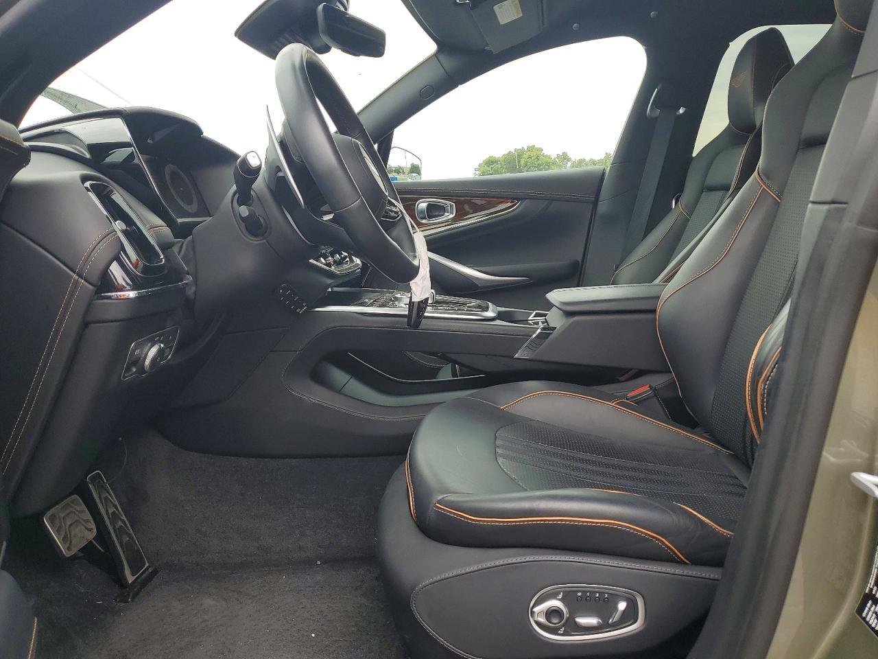 2025 Aston Martin Dbx 707 - zdjęcie 7