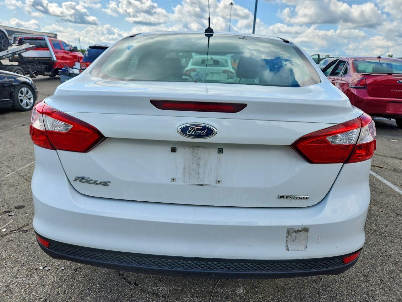2014 Ford Focus S - zdjęcie 6