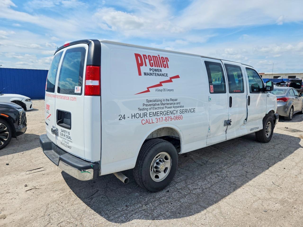 2025 Chevrolet Express G3500 - zdjęcie 3