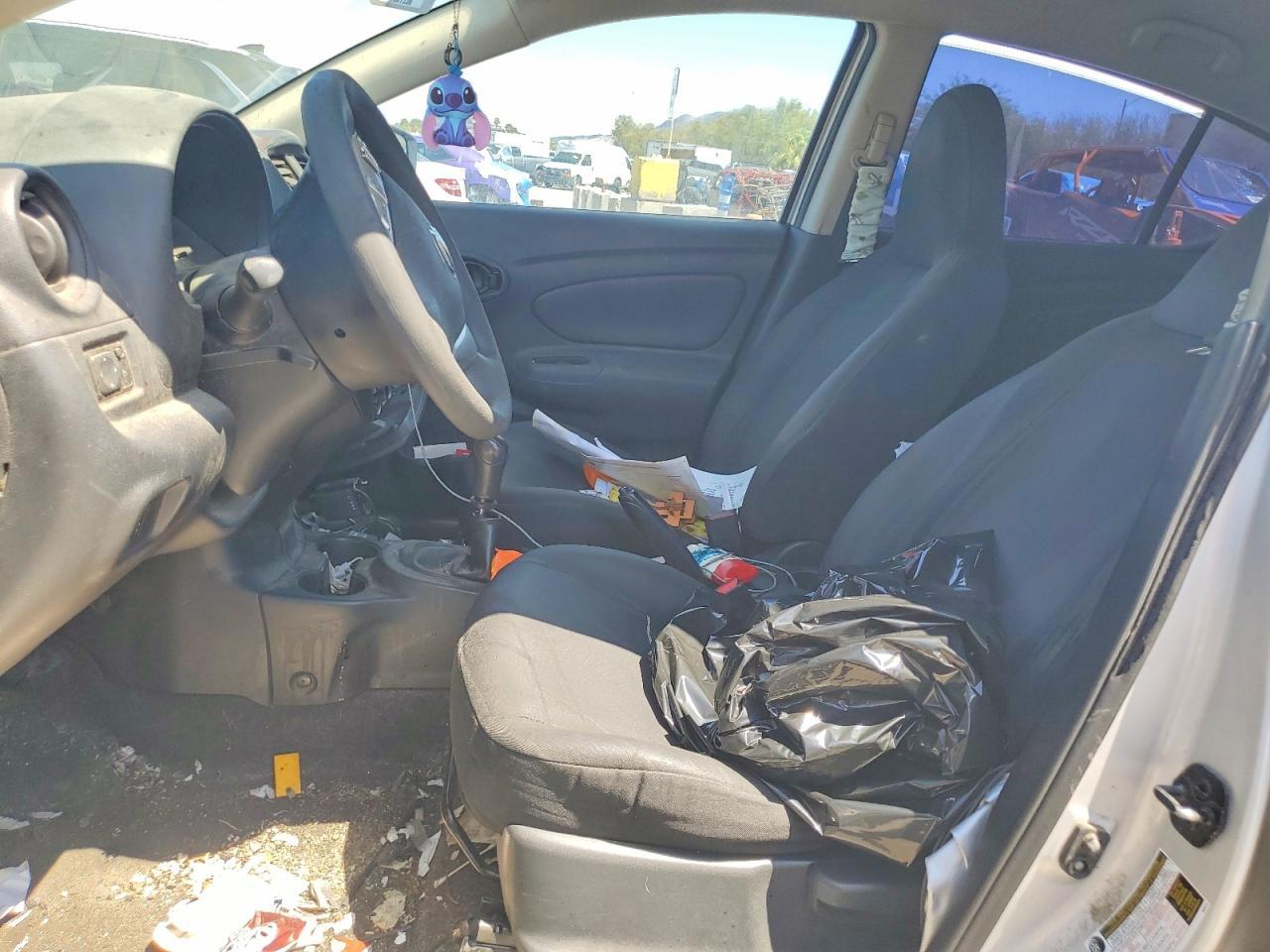 2017 Nissan Versa 1.6 S - zdjęcie 7