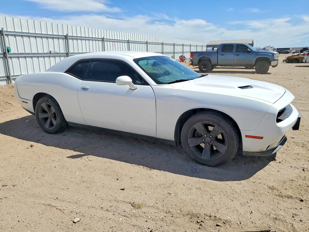 Dodge Challenger - zdjęcie 4