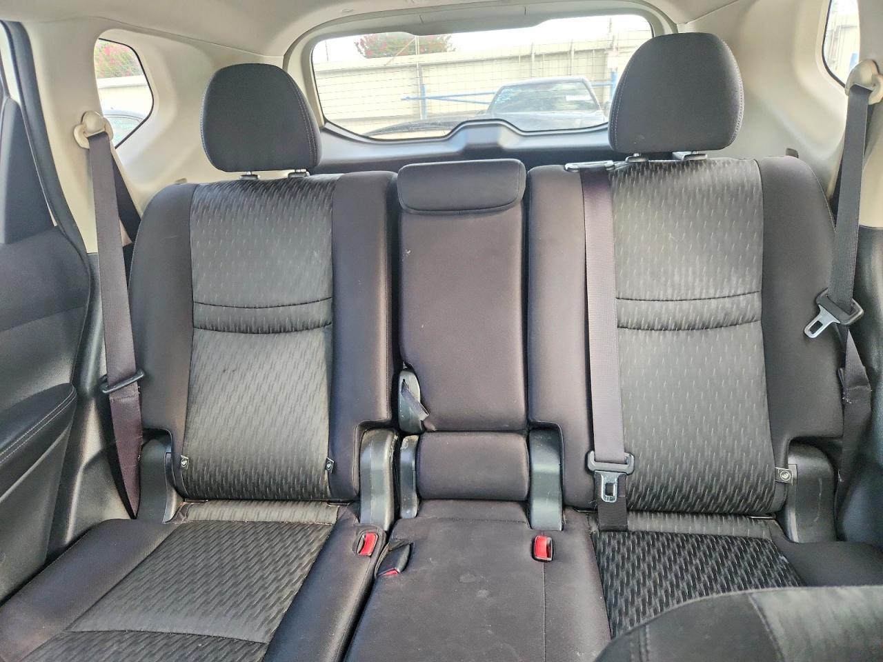 2019 Nissan Rogue Sv - zdjęcie 10