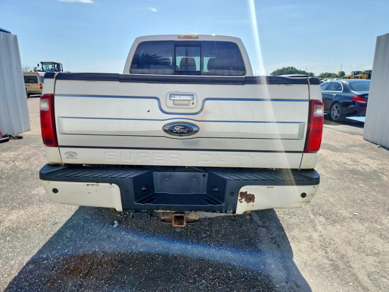 2015 Ford F250 Super Duty - zdjęcie 6