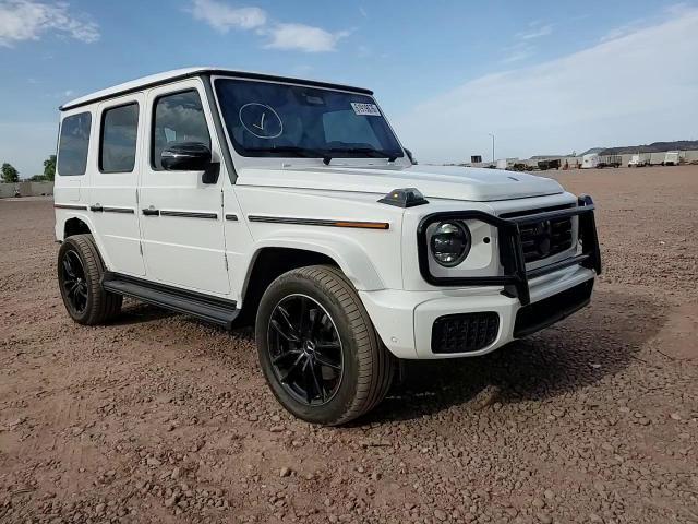 2025 Mercedes-Benz G 550 - zdjęcie 15