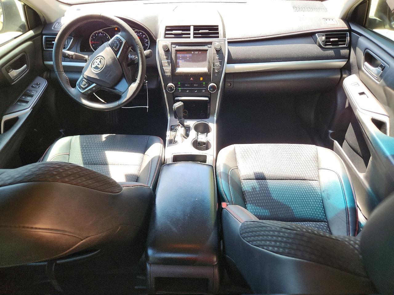 2015 Toyota Camry Se - zdjęcie 8