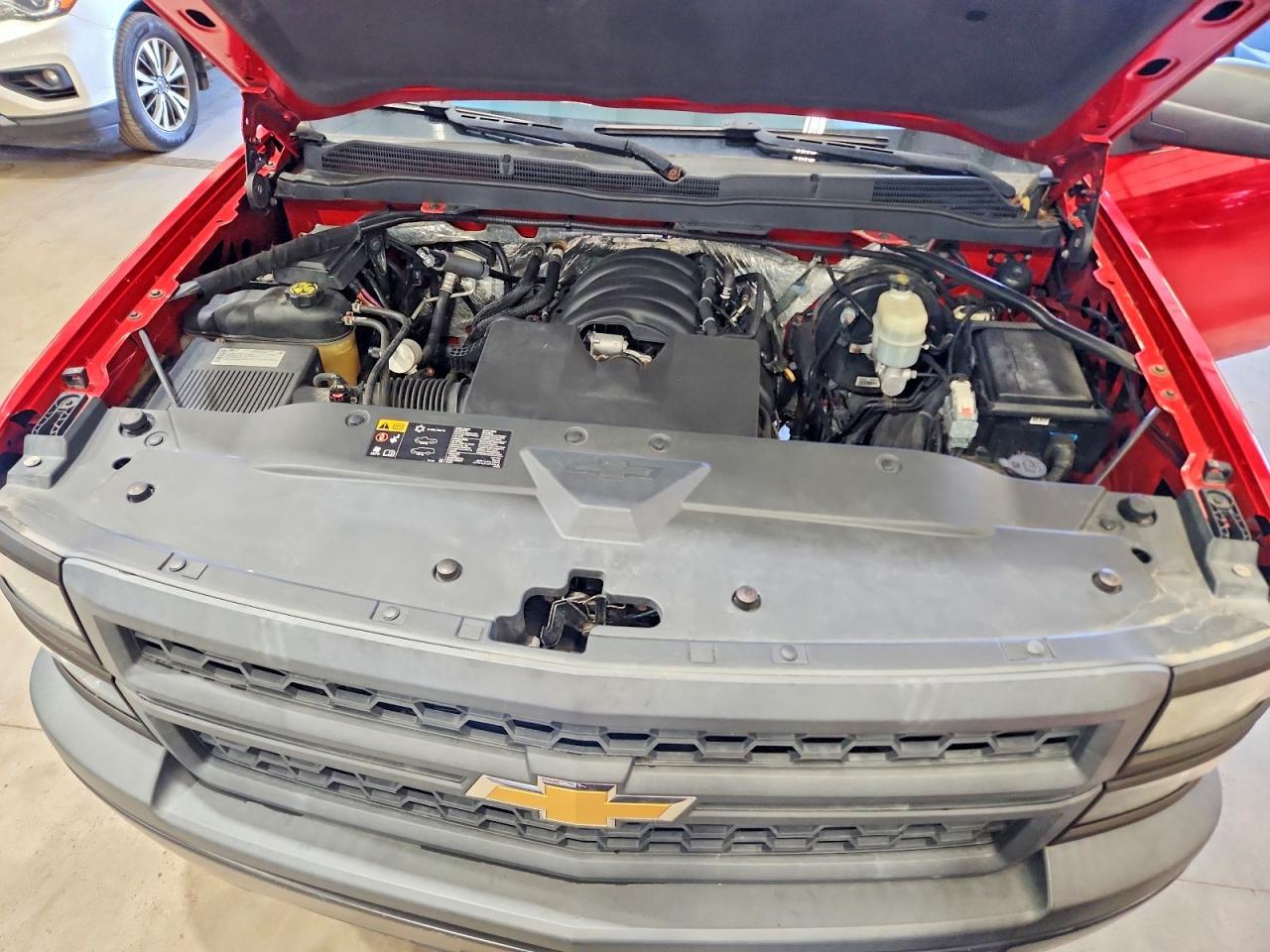 2014 Chevrolet Silverado C1500 - zdjęcie 11