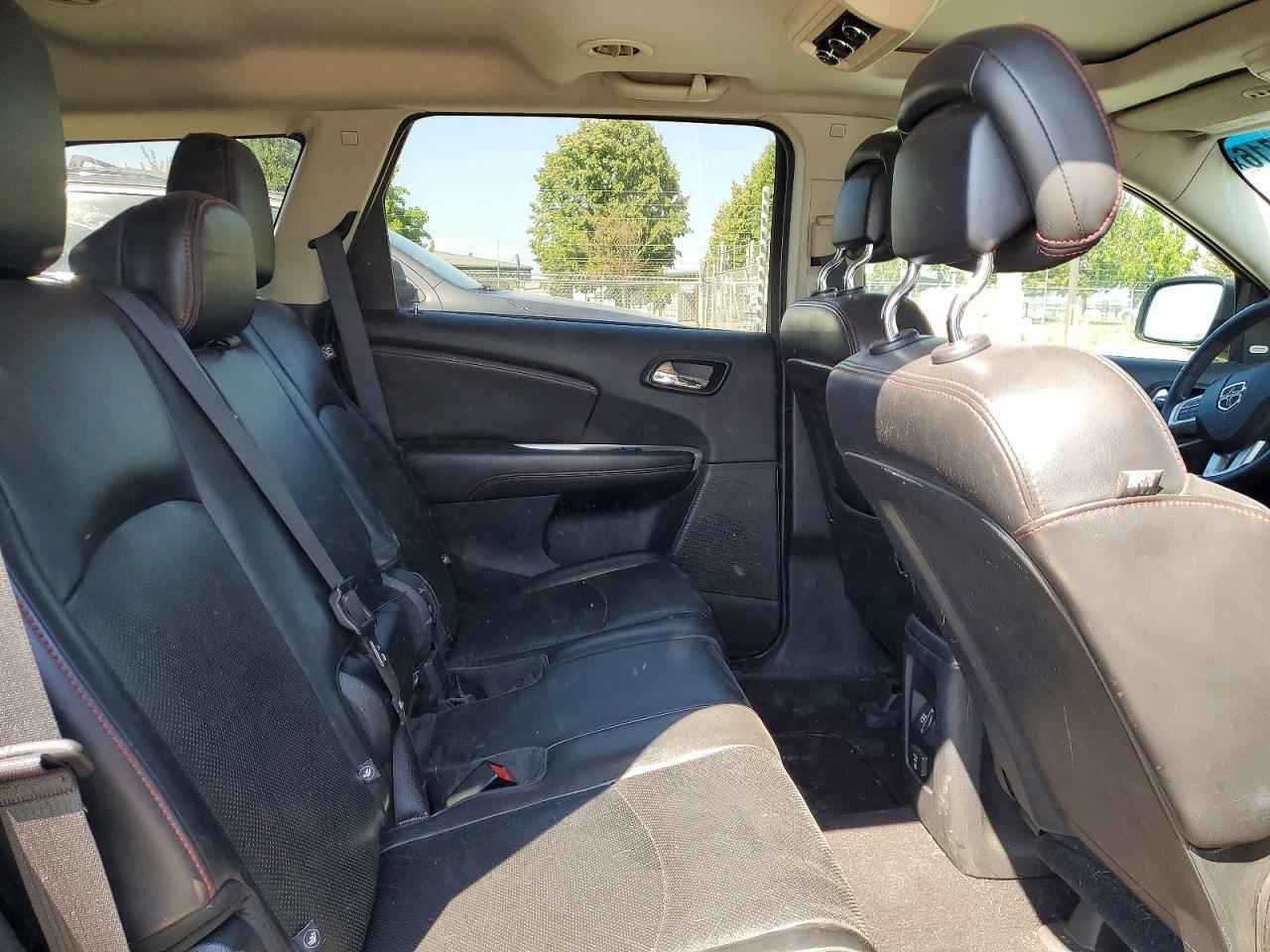 2016 Dodge Journey R/T - zdjęcie 11