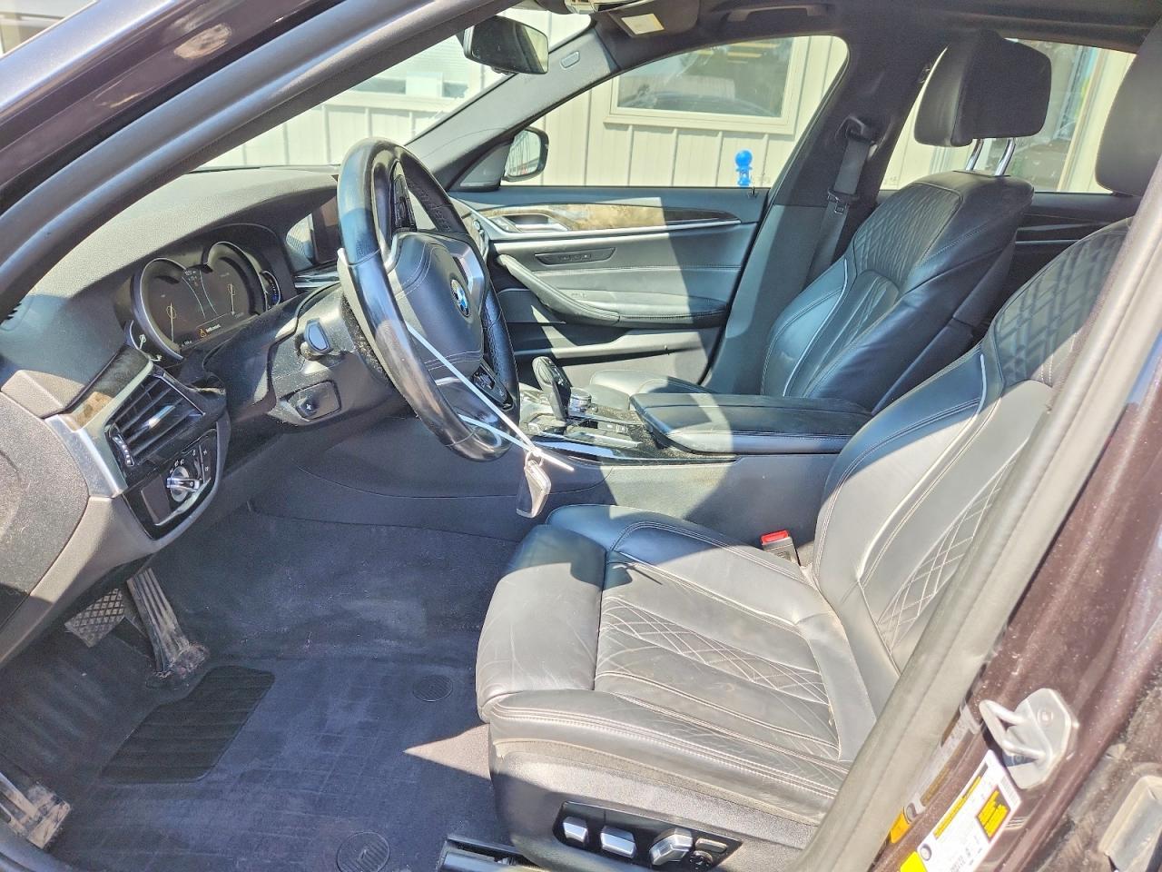 2019 BMW Seria 5 540i - zdjęcie 7