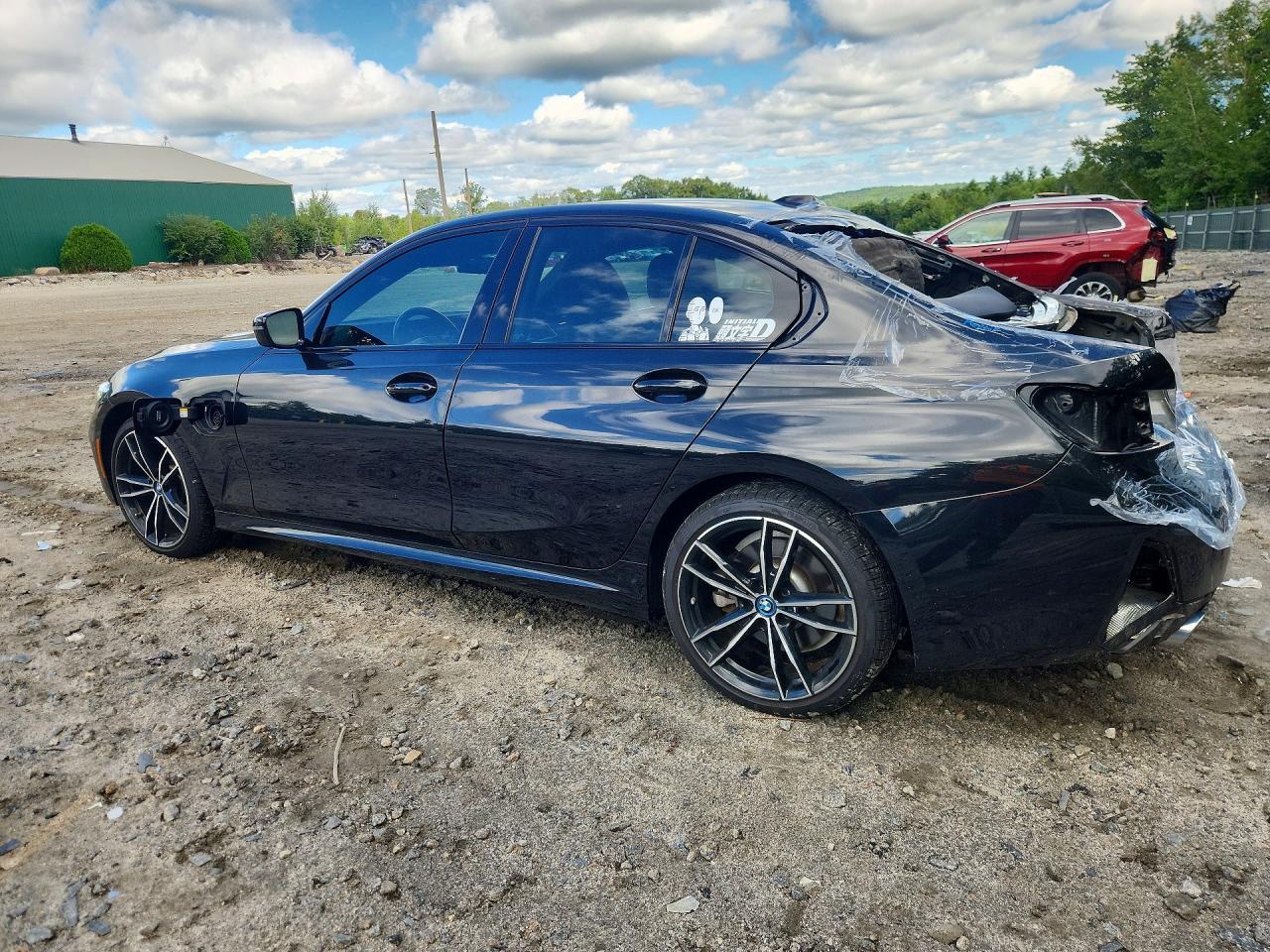 2023 BMW 330Xe - zdjęcie 2