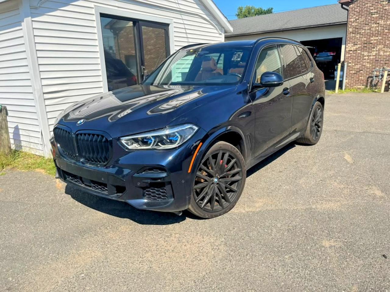 2023 BMW X5 xDrive40I - zdjęcie główne