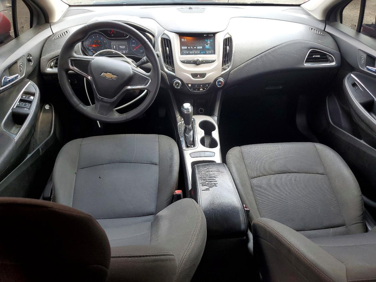 2018 Chevrolet Cruze Ls - zdjęcie 8