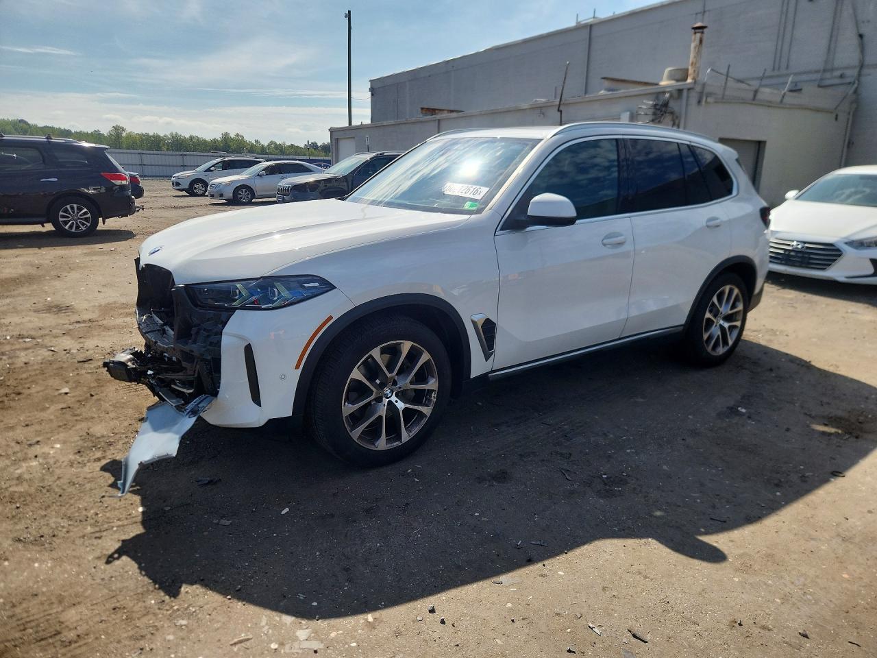 2025 BMW X5 xDrive40I - zdjęcie główne