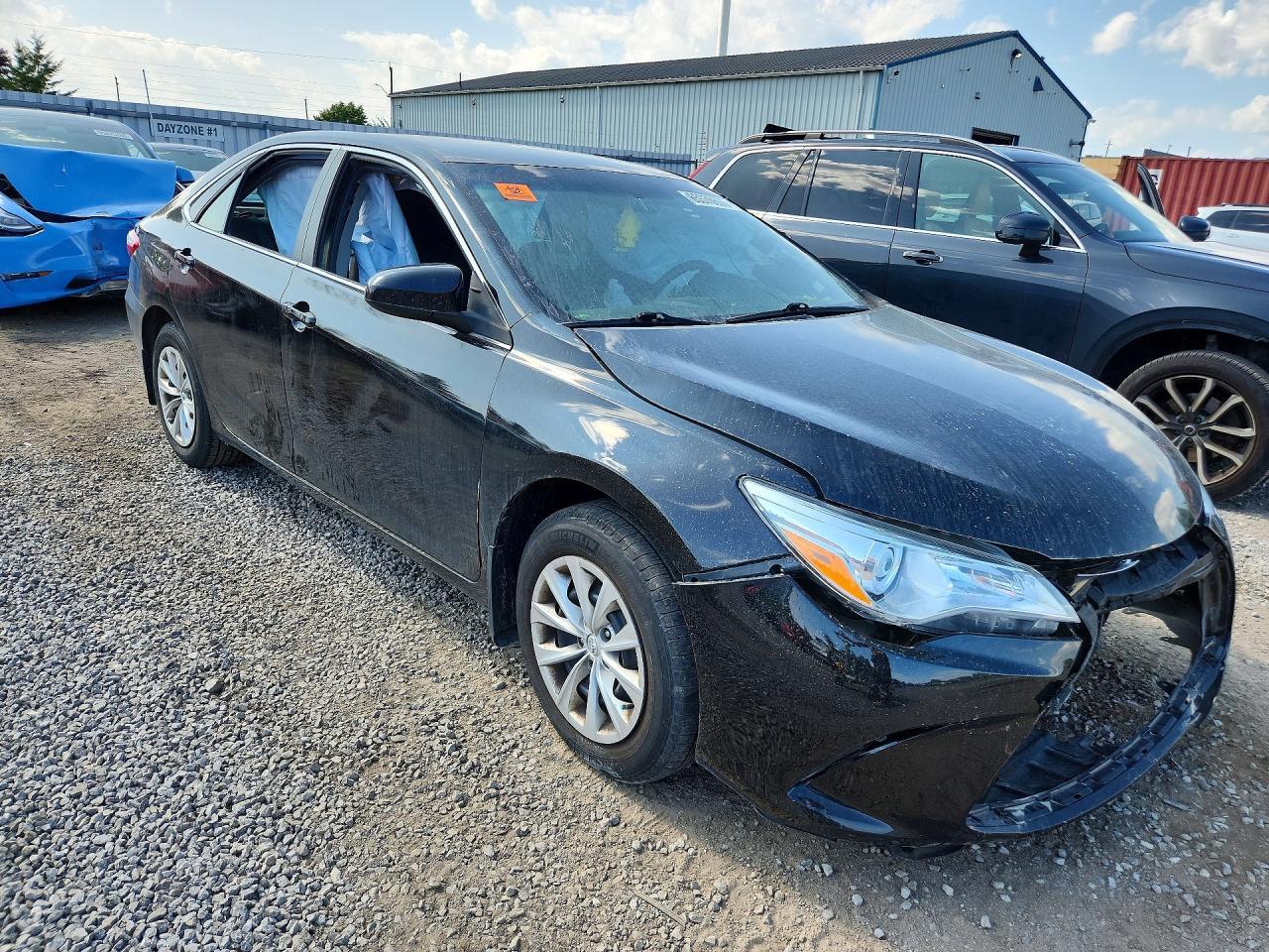 2015 Toyota Camry Le - zdjęcie 4