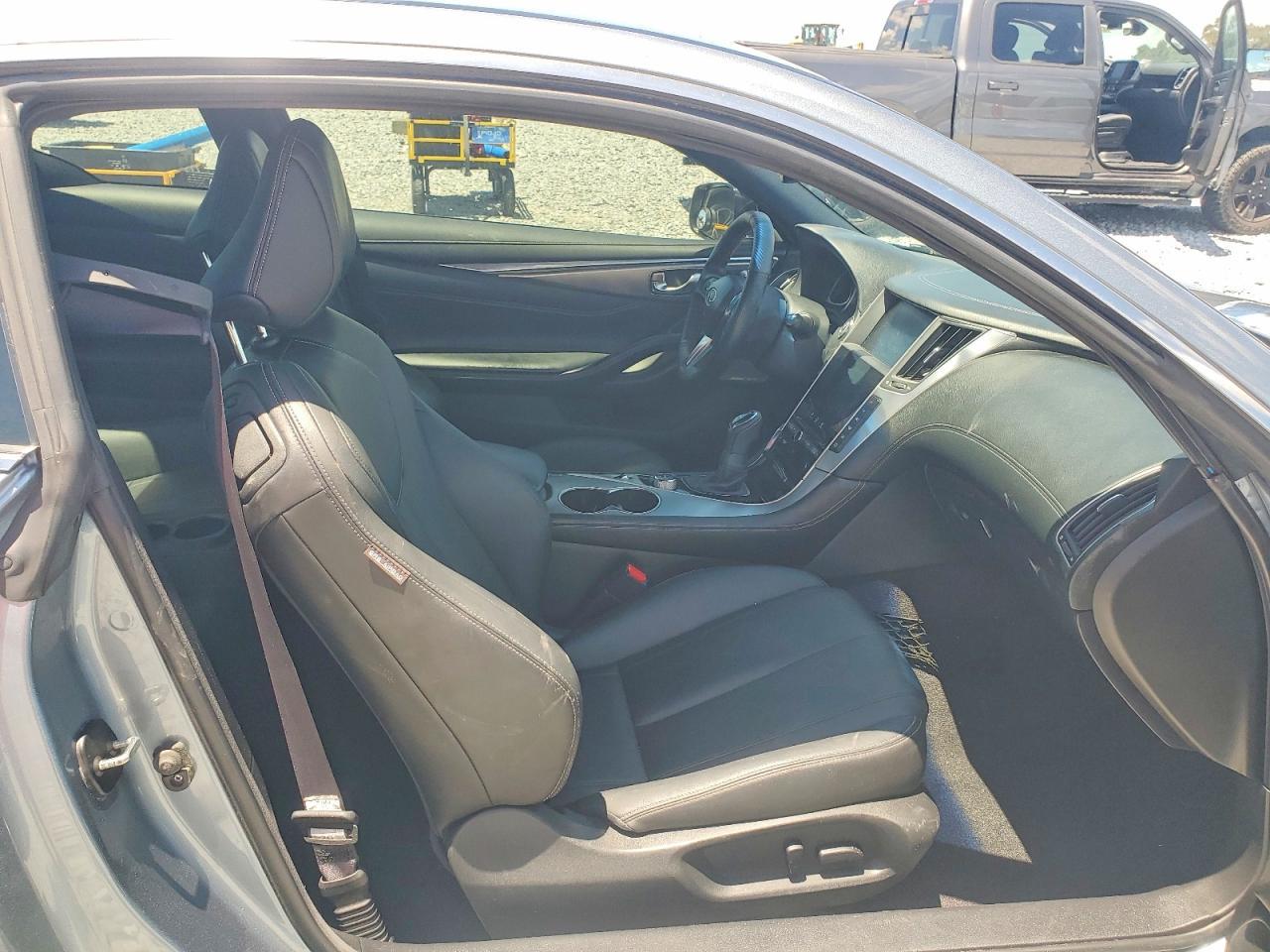 2017 Infiniti Q60 3.0T Premium - zdjęcie 10