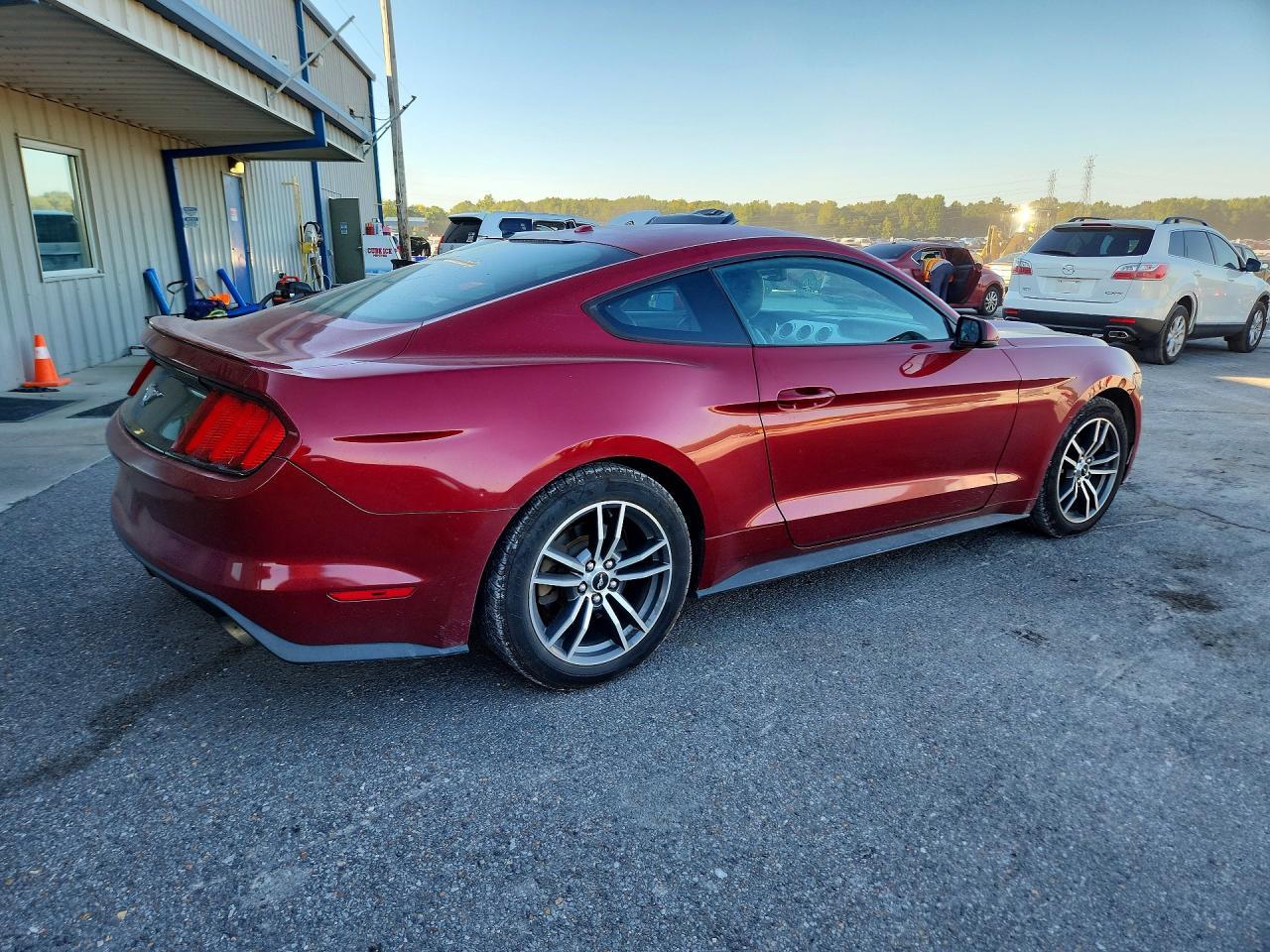 2017 Ford Mustang - zdjęcie 3