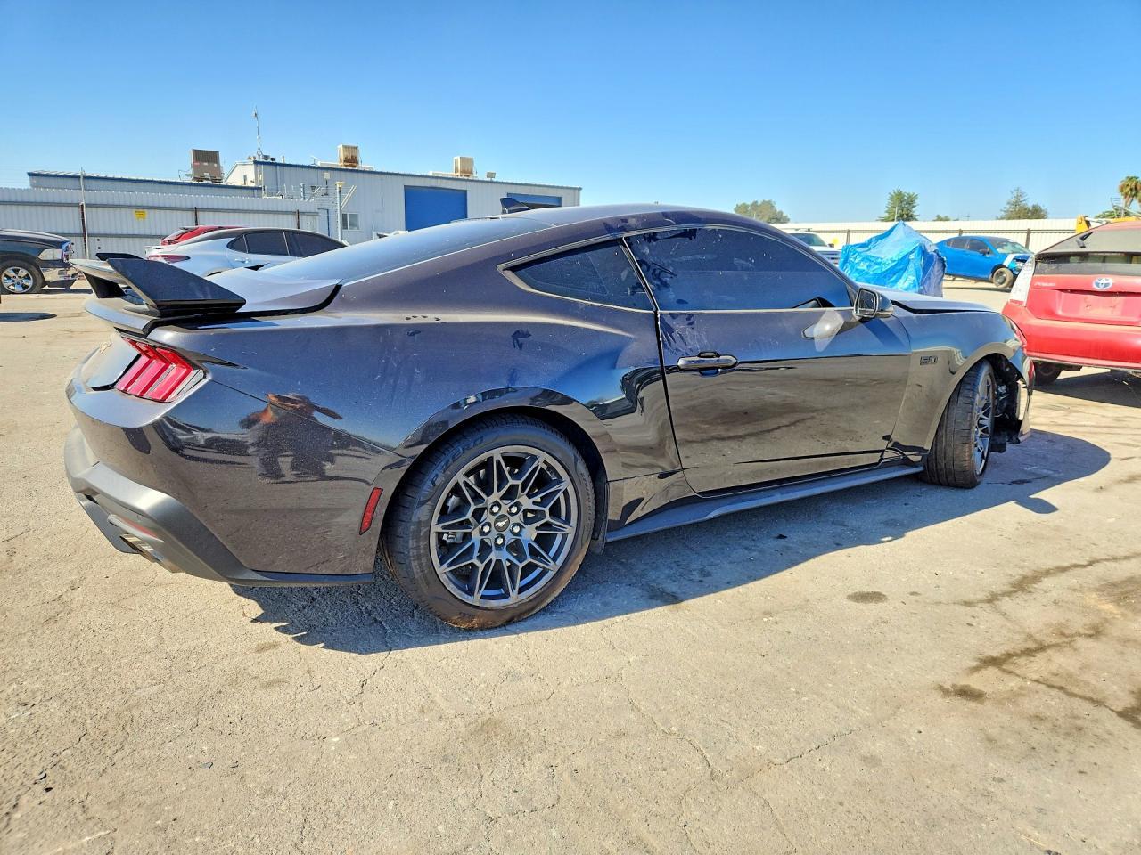 2024 Ford Mustang Gt - zdjęcie 3