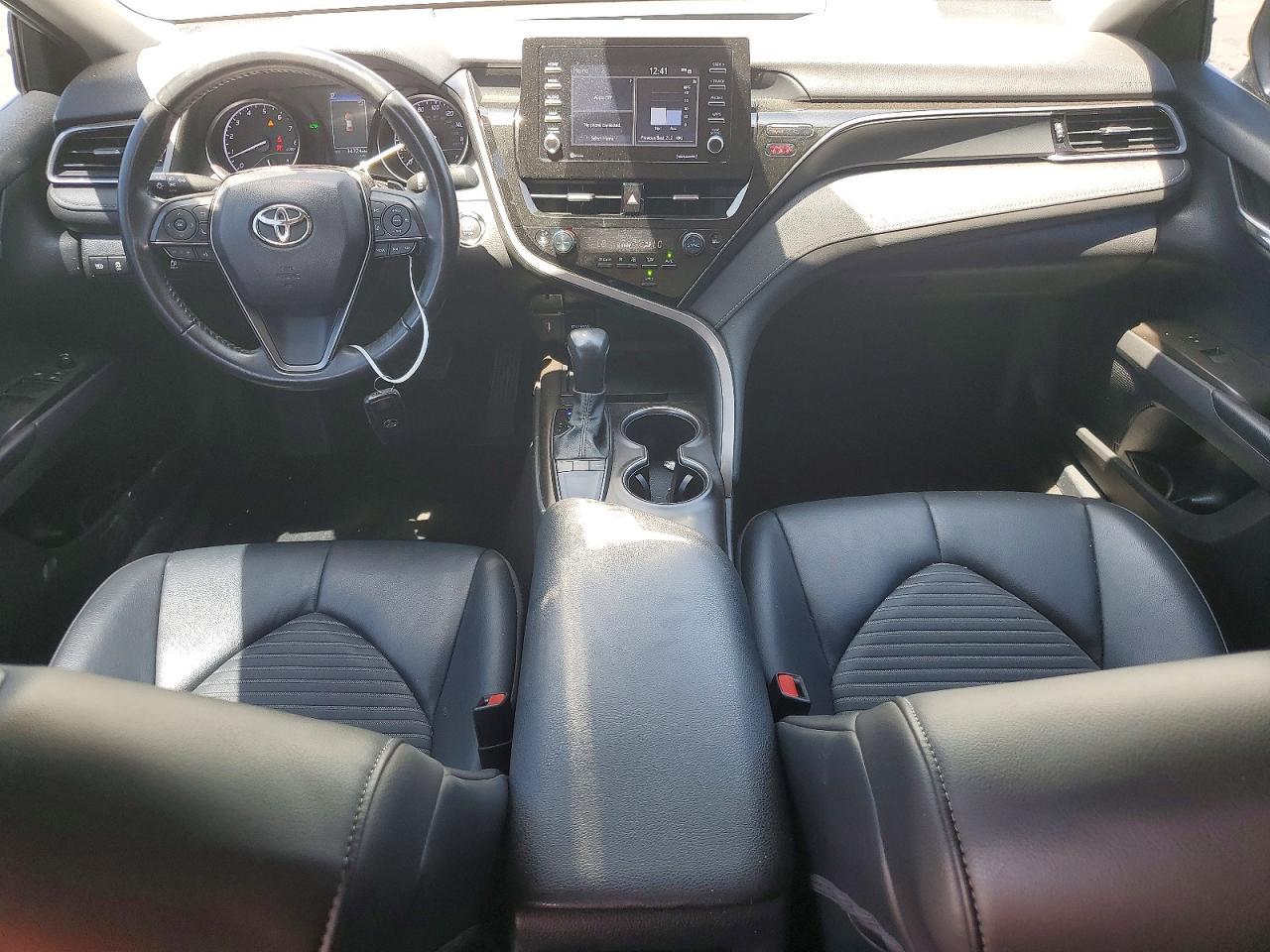 2023 Toyota Camry Se - zdjęcie 8