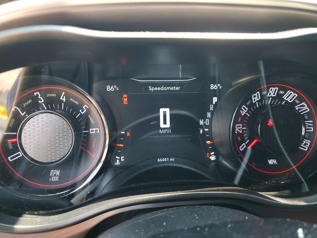 2022 Dodge Challenger Sxt - zdjęcie 9