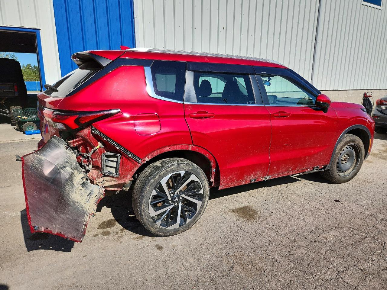 2023 Mitsubishi Outlander Se - zdjęcie 3