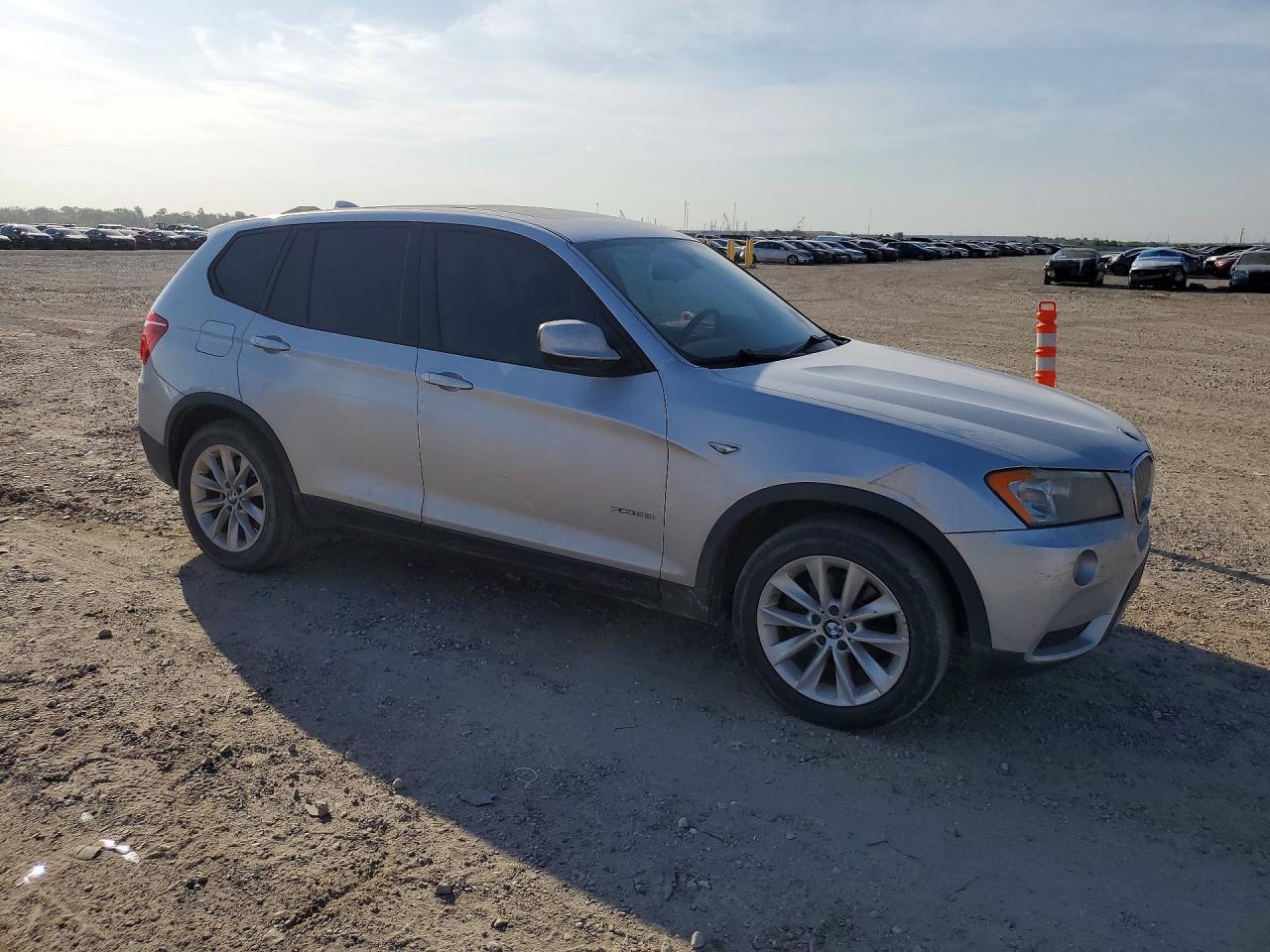 2013 BMW X3 xDrive28I - zdjęcie 4