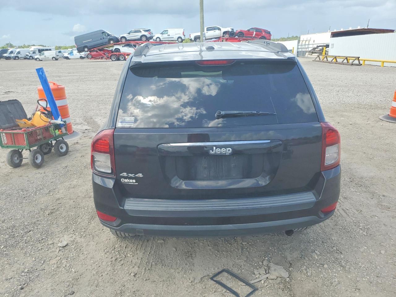 2016 Jeep Compass Sport - zdjęcie 6