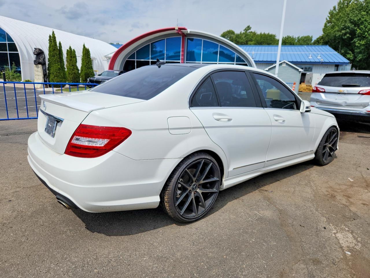 2013 Mercedes-Benz C 300 4Matic - zdjęcie 3