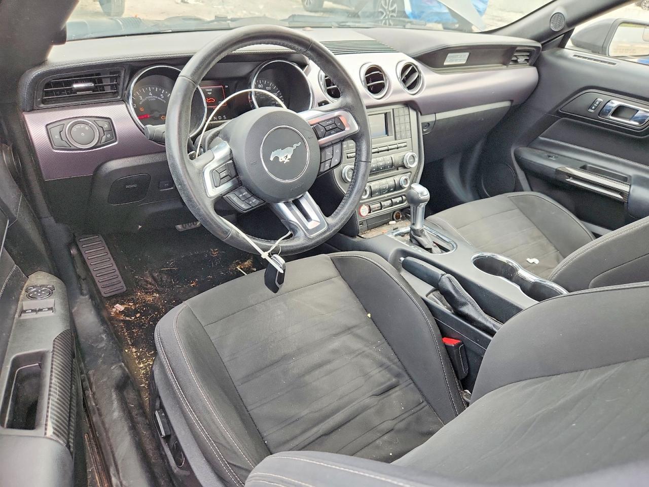 2017 Ford Mustang - zdjęcie 8