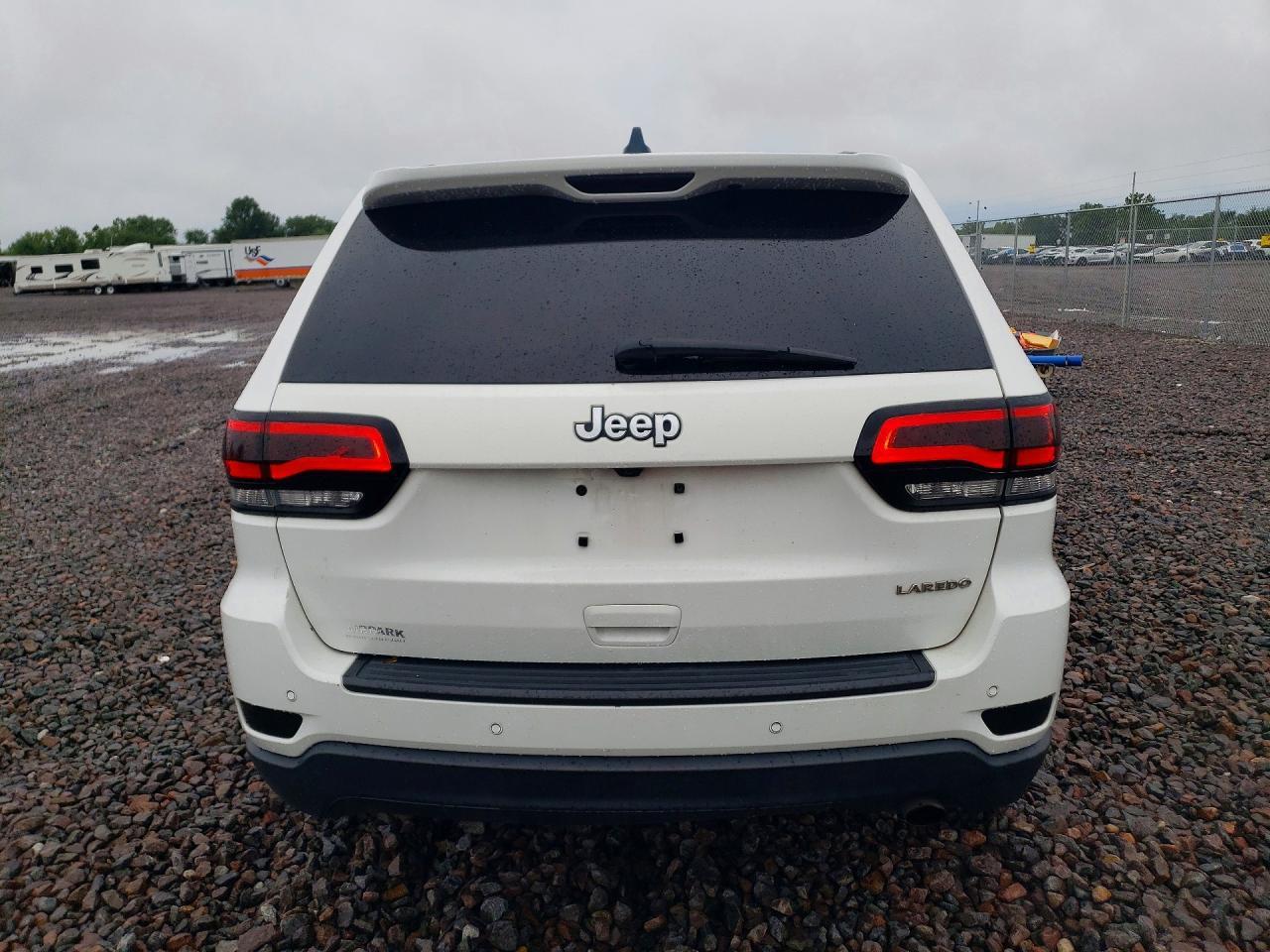 2019 Jeep Grand Cherokee Laredo - zdjęcie 6