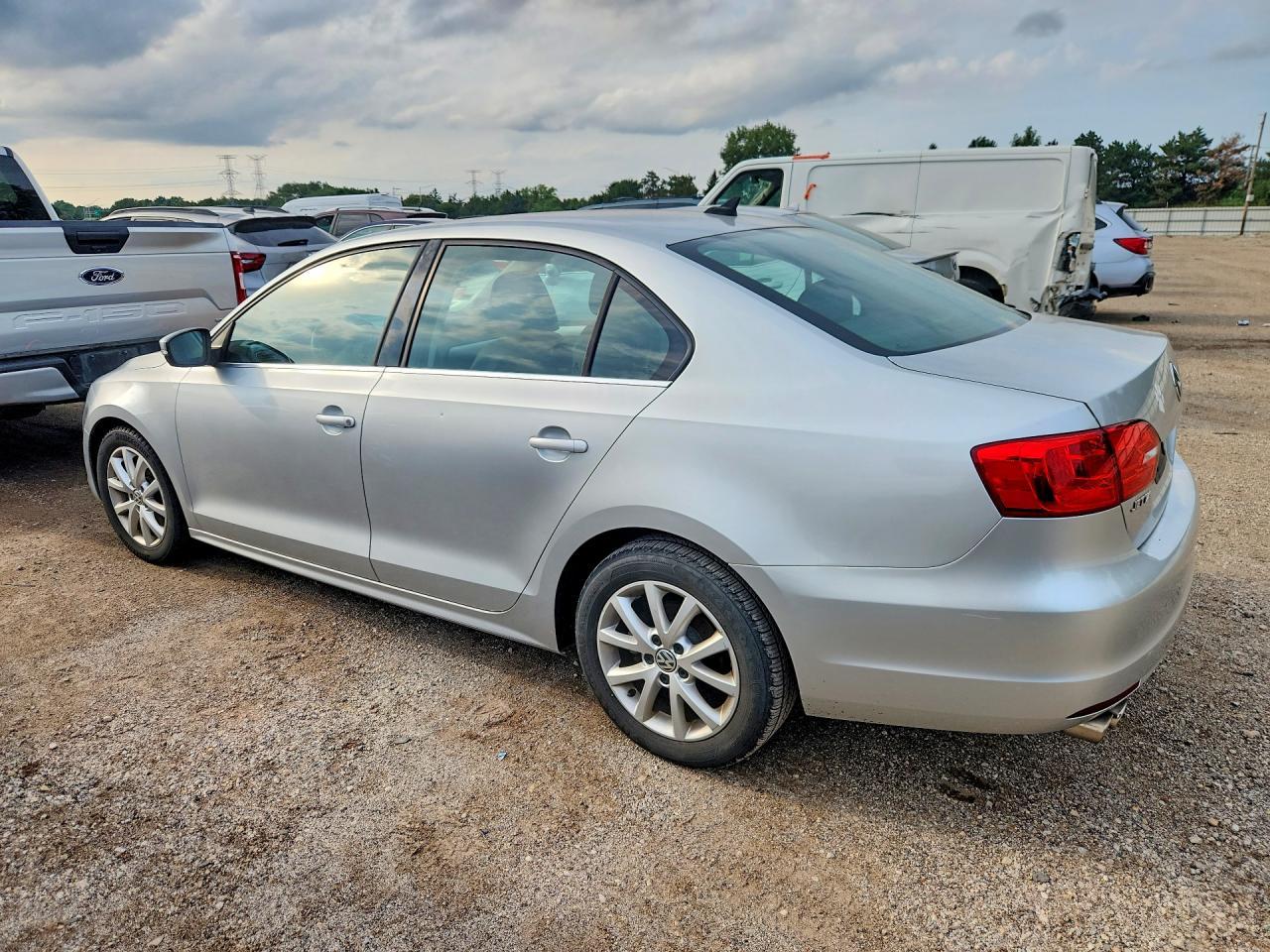 2013 Volkswagen Jetta Se - zdjęcie 2