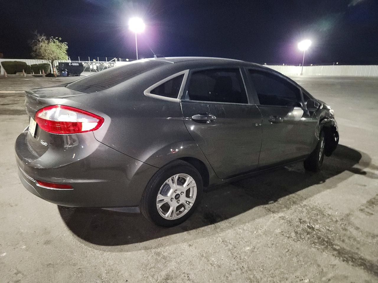 2016 Ford Fiesta Se - zdjęcie 3