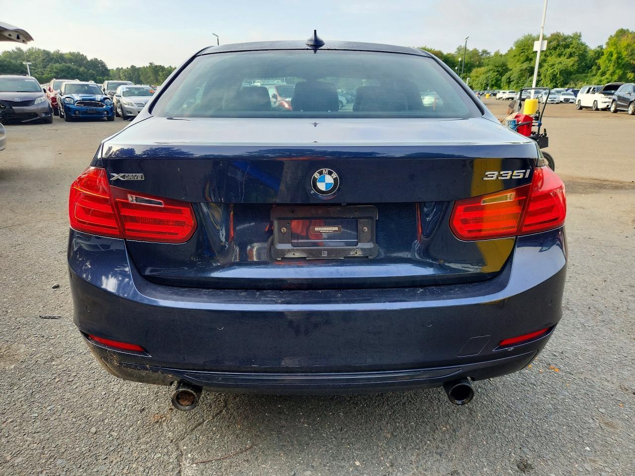 2014 BMW Seria 3 335i - zdjęcie 6