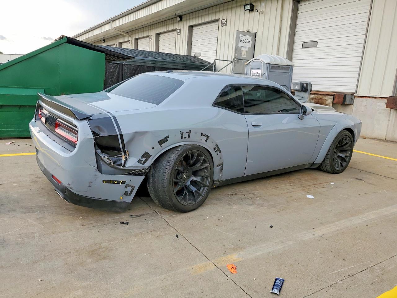 2021 Dodge Challenger Sxt - zdjęcie 3