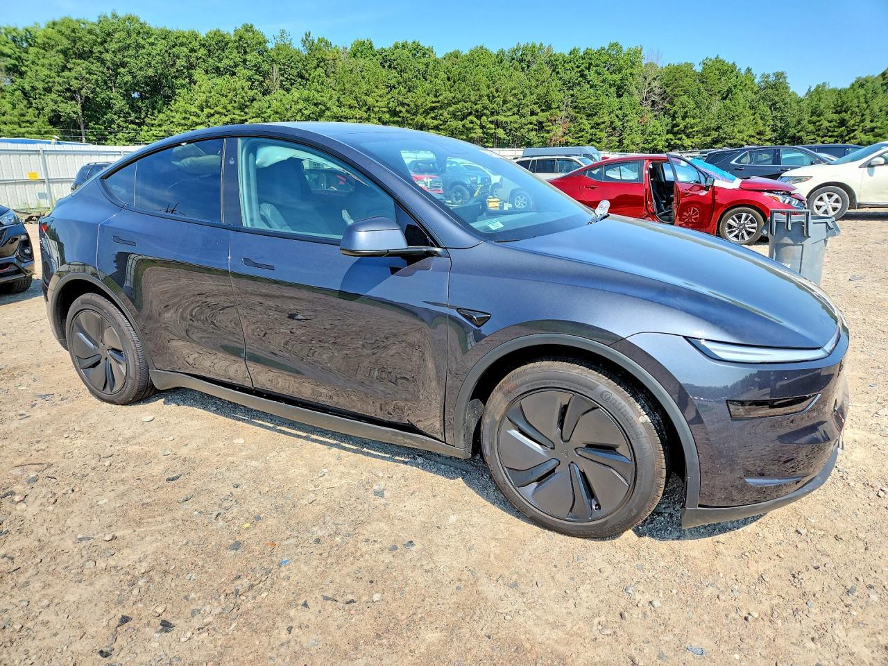 2026 Tesla Model Y - zdjęcie 4
