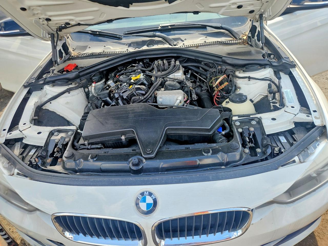 2014 BMW 328 Xi Sulev - zdjęcie 11