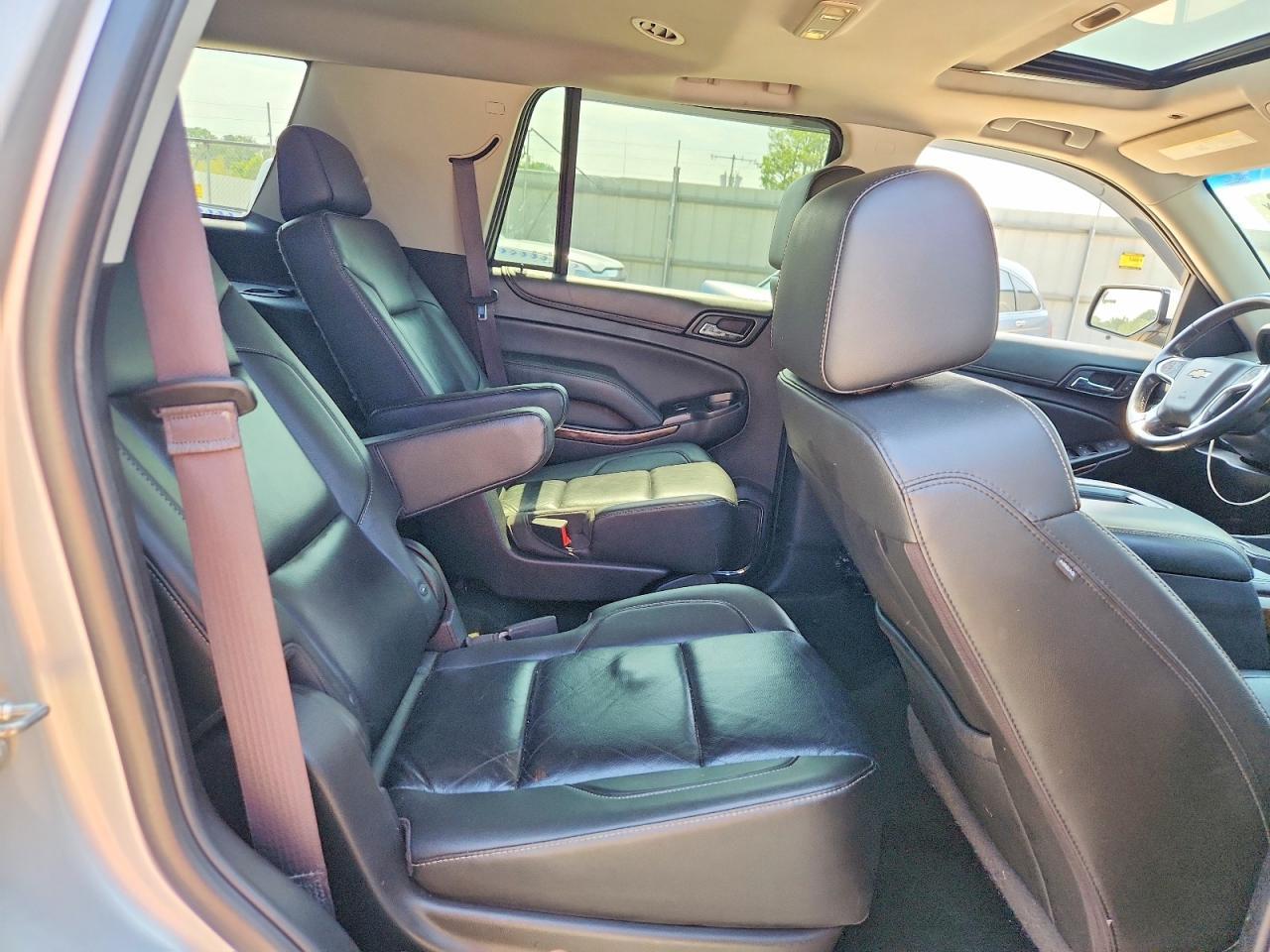 2016 Chevrolet Tahoe - zdjęcie 11