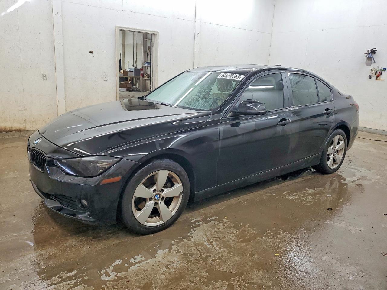 2014 BMW 320 I - zdjęcie główne