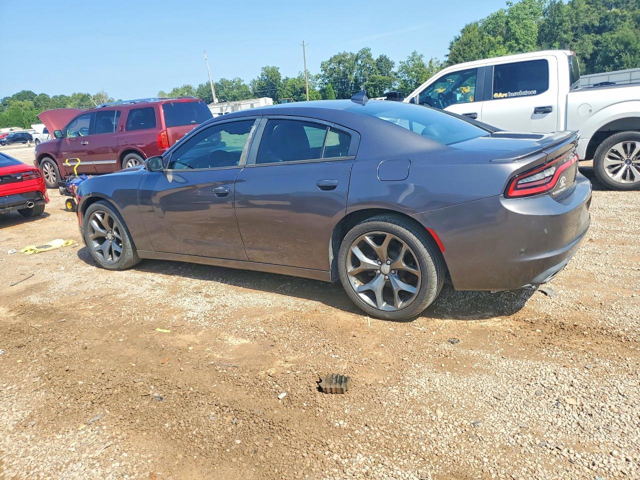 2015 Dodge Charger Sxt - zdjęcie 2