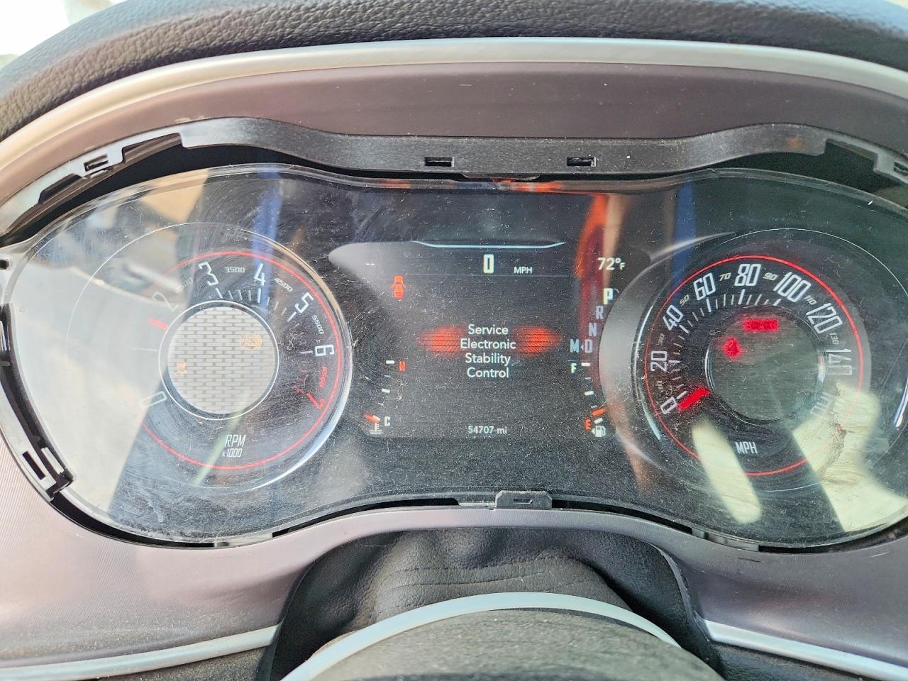 2022 Dodge Challenger Sxt - zdjęcie 9