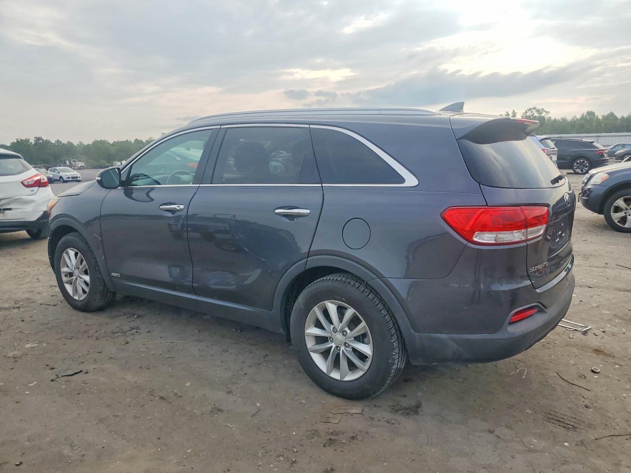2017 Kia Sorento Lx - zdjęcie 2