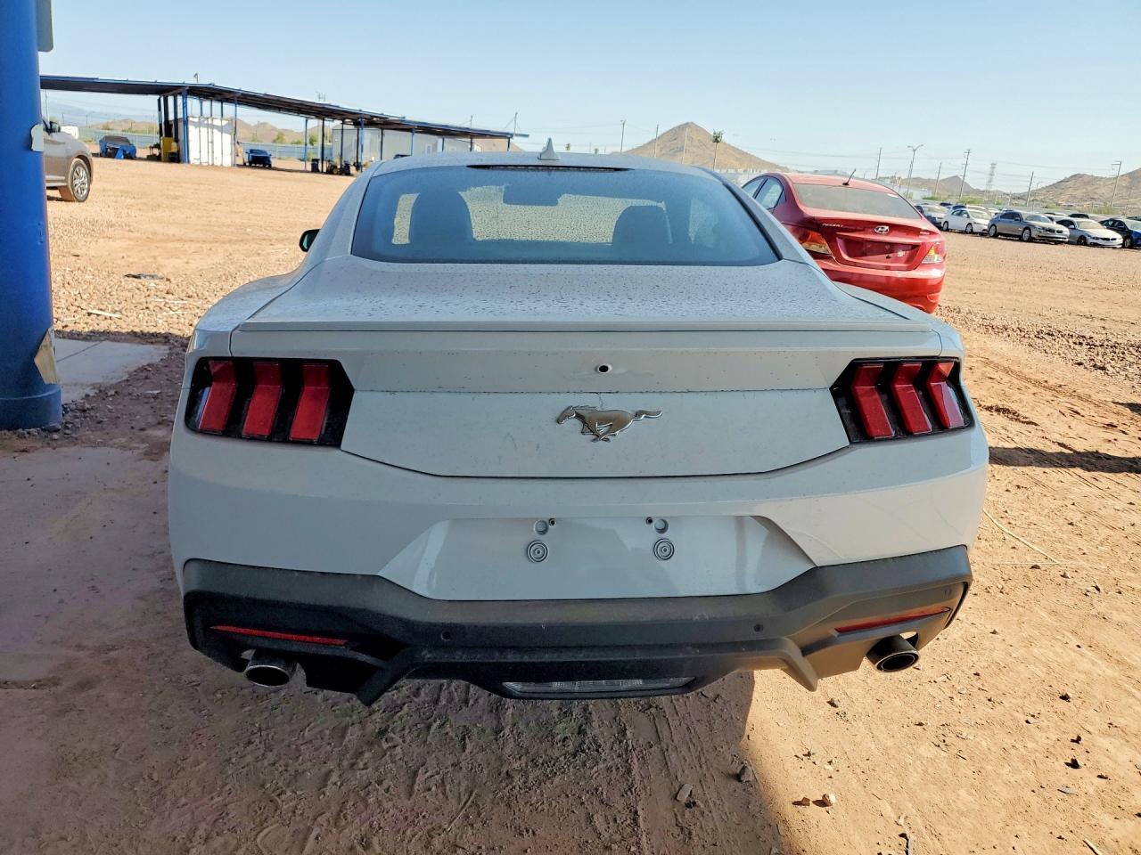 2025 Ford Mustang - zdjęcie 6