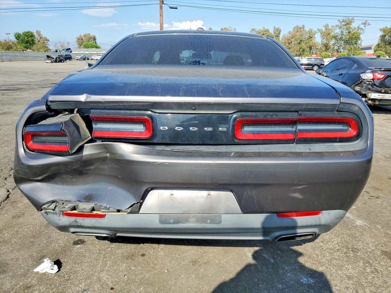 2015 Dodge Challenger Sxt - zdjęcie 6